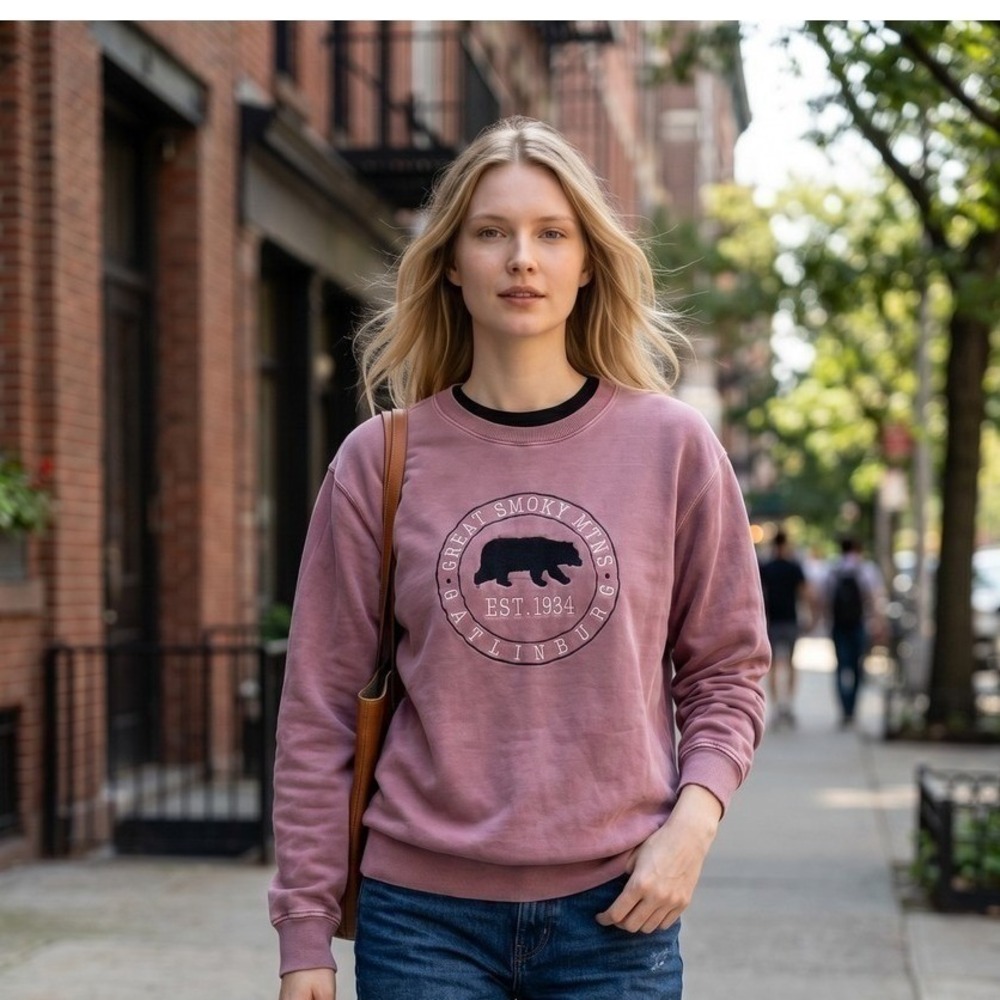 VALANI Great Smoky Mountains Bear  Sweatshirt Crewneck  Pullover Pink Size M